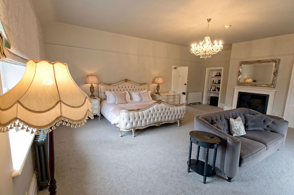 Gainsborough Suite sitting room